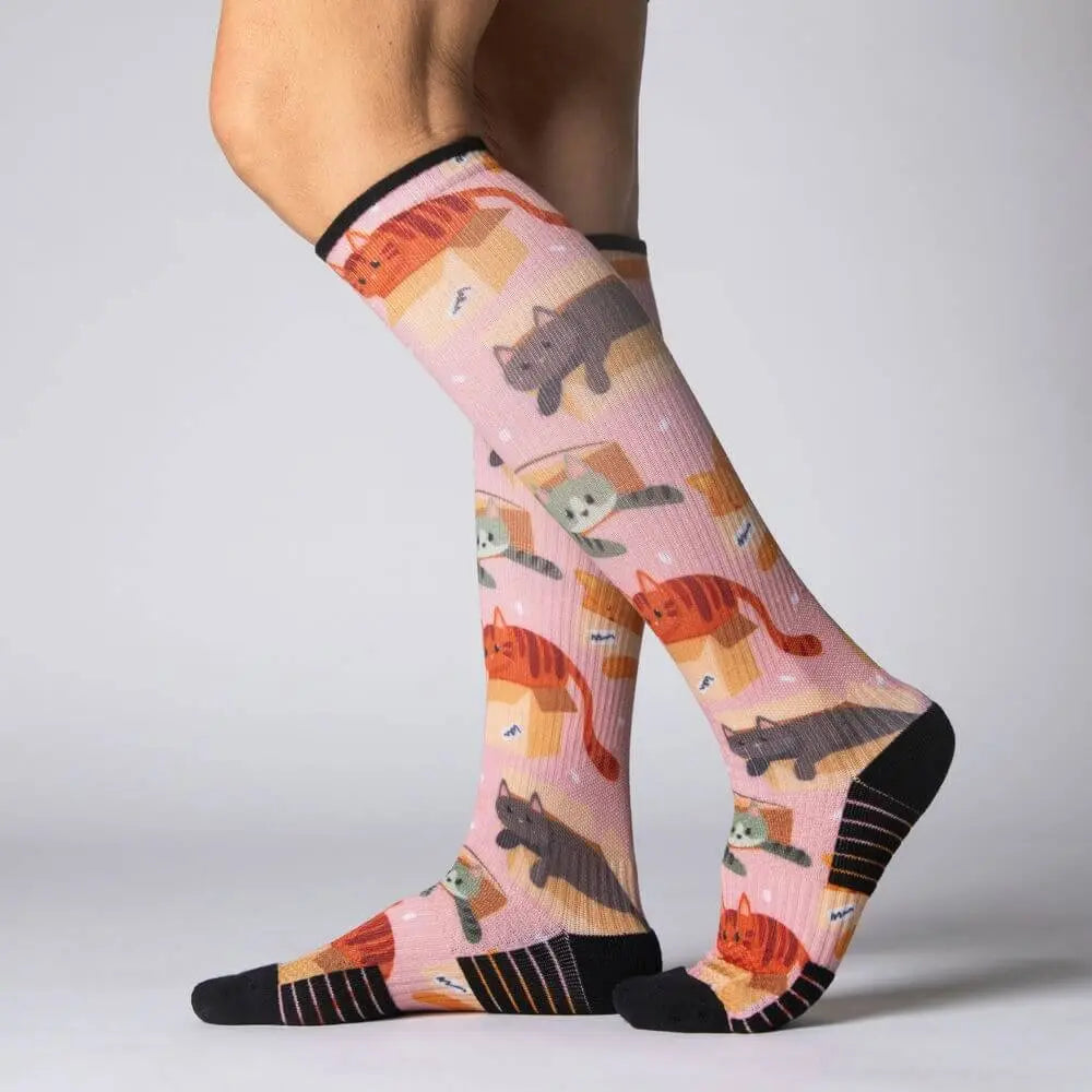 Varicose Vein Discomfort: How Compression Socks Support Your Daily Foot Health Voysox