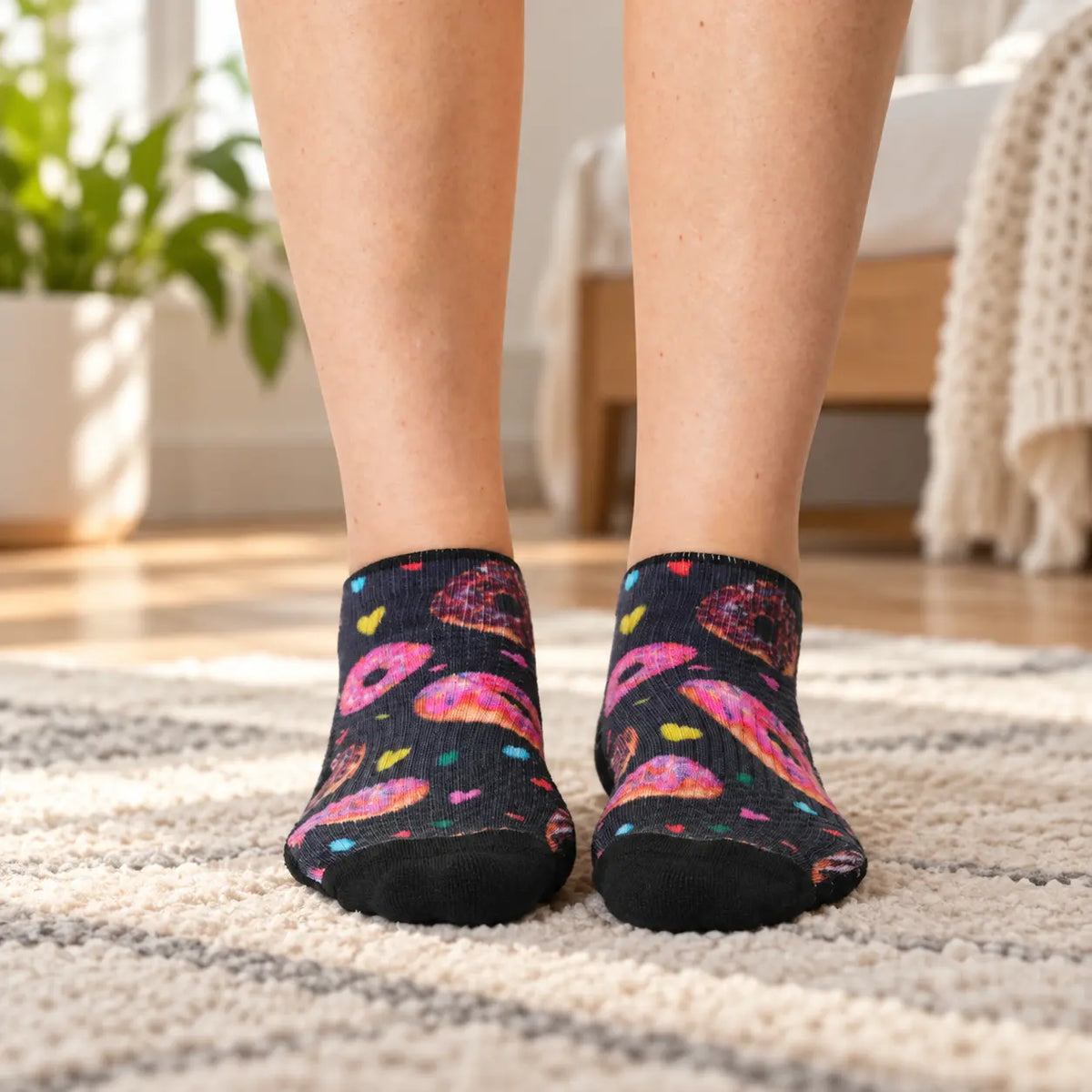 Donut Delight Ankle Compression Socks for Long Flights | 14 mmHg