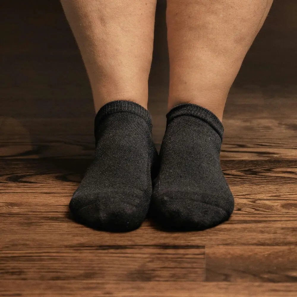 Black ankle socks - cushioned sole detail