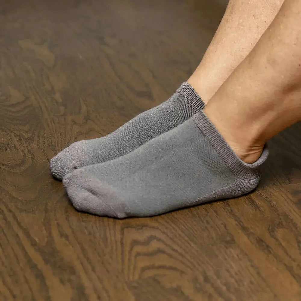 Desert Camo ankle socks - colorful fun pattern close-up
