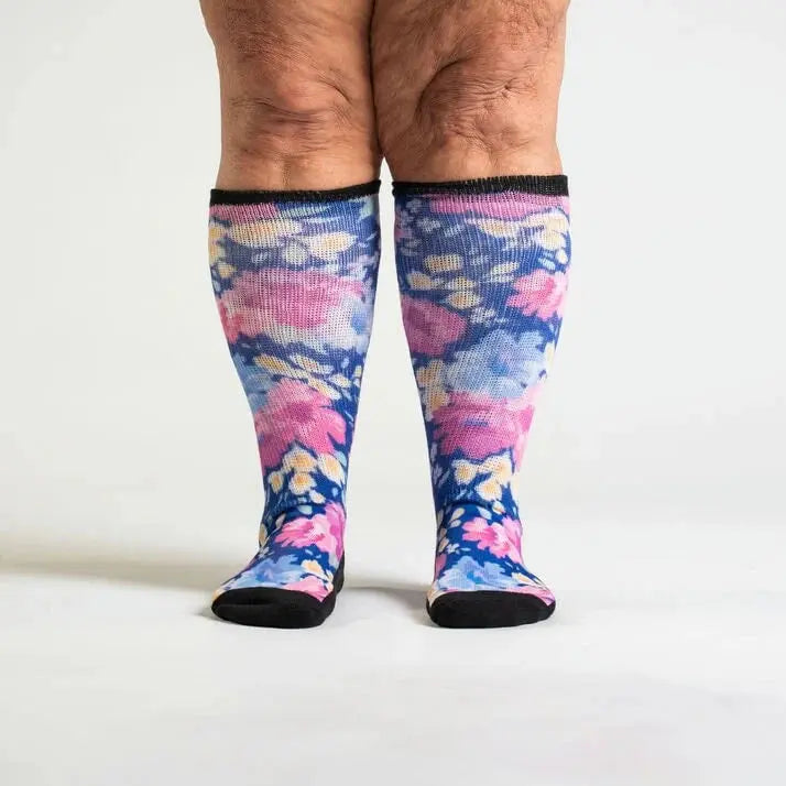 Floral EasyStretch socks - non-binding wide cuff detail