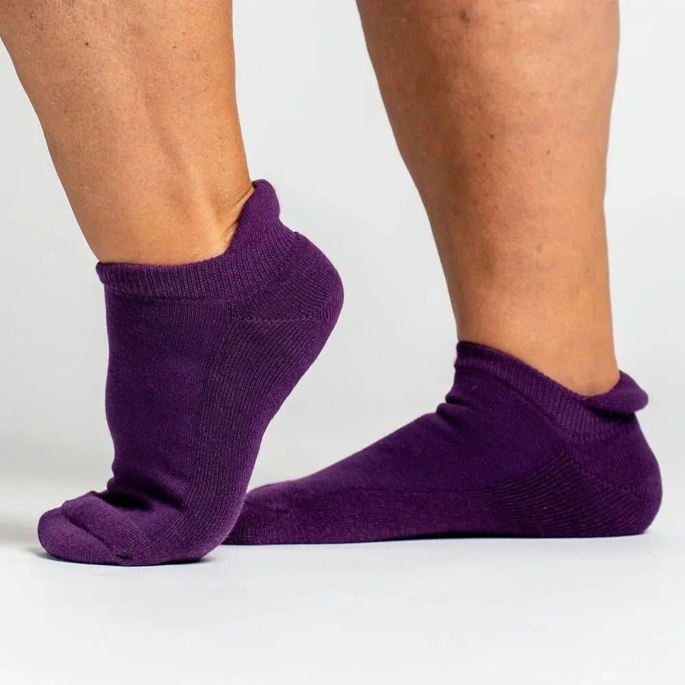 Cats In Boxes ankle socks - breathable moisture-wicking knit