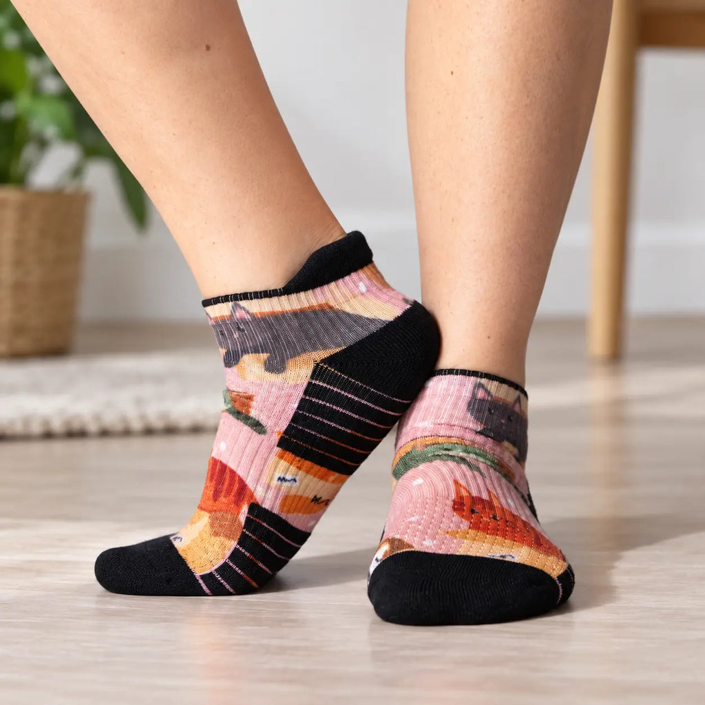 Voysox Cats in Boxes Ankle Compression Socks, 14 mmHg Gentle Support for Heavy & Tired Feet