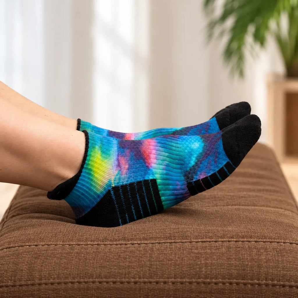 Voysox Northern Lights Ankle Compression Socks, Gentle Support for Heavy & Tired Feet