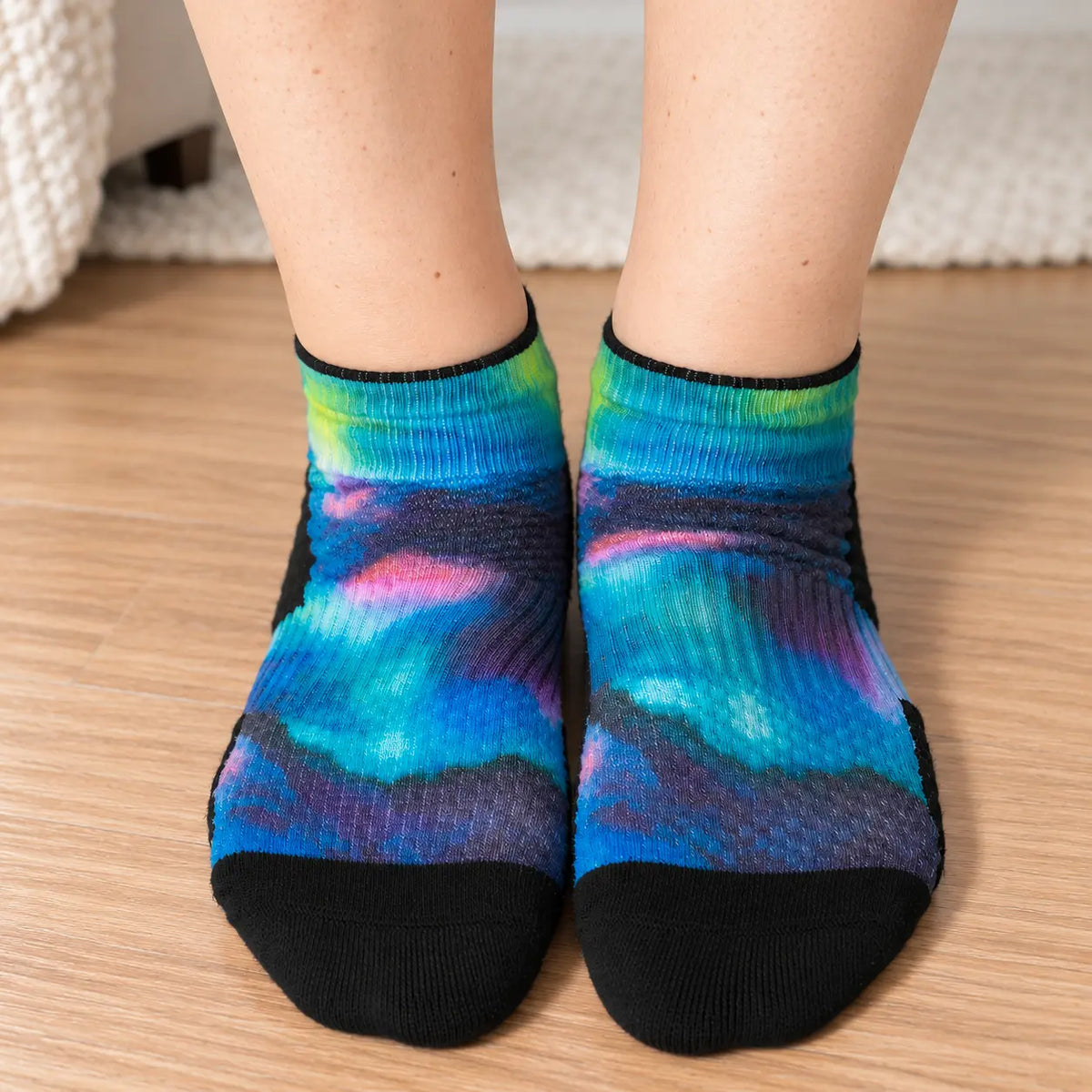 Voysox Northern Lights Ankle Compression Socks, Gentle Support for Heavy & Tired Feet