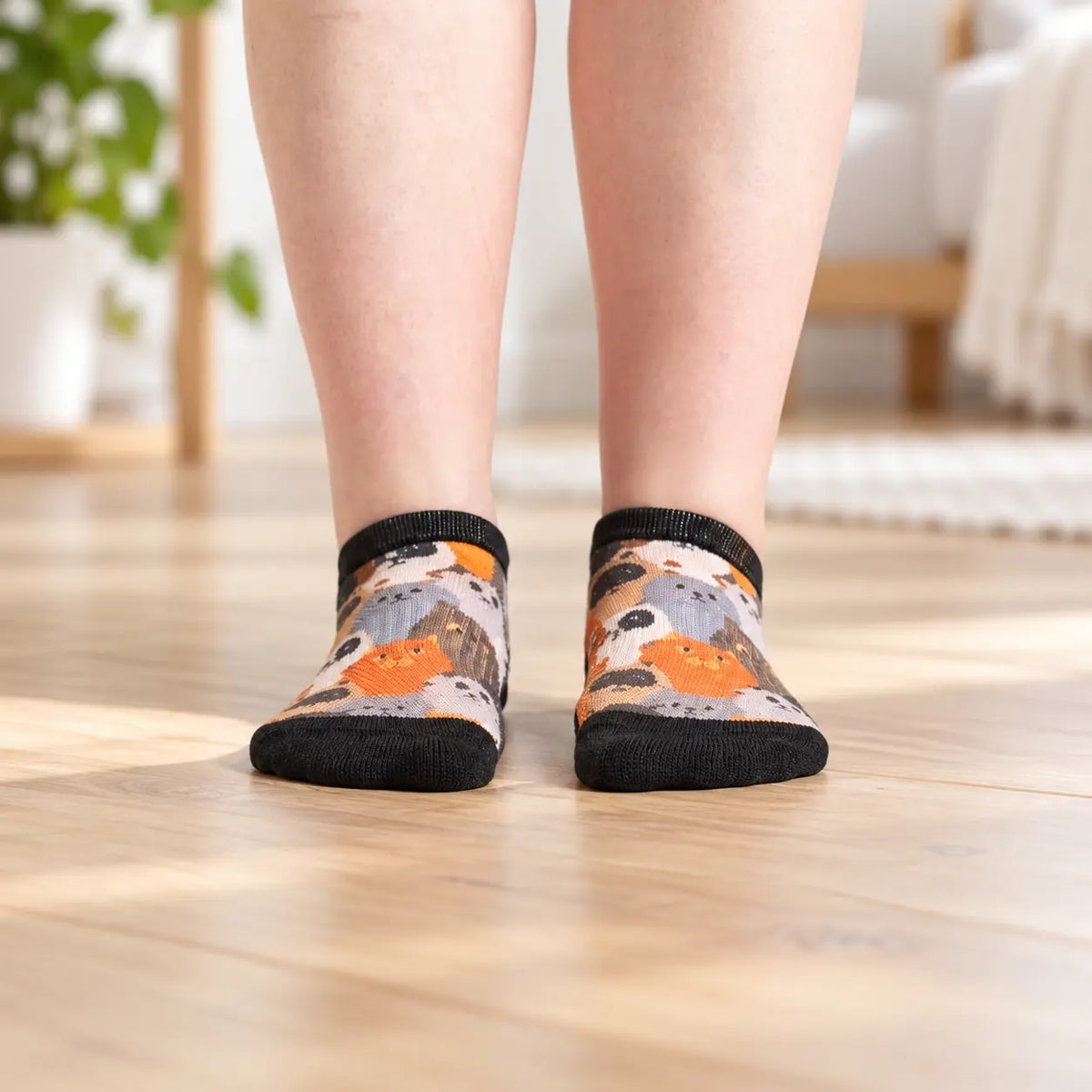 Water Lily Mesh Ankle Socks – Floral, Cushioned, Women