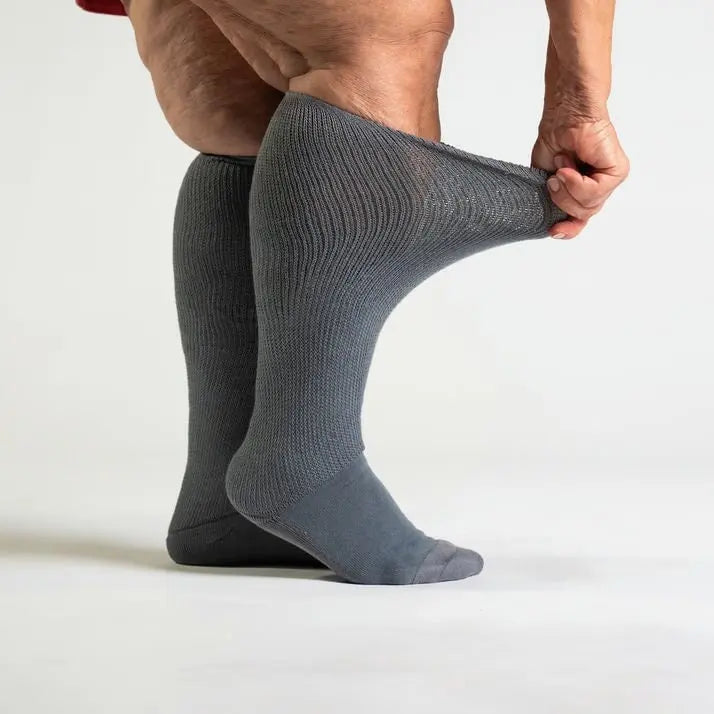 Gray EasyStretch socks - seamless toe detail